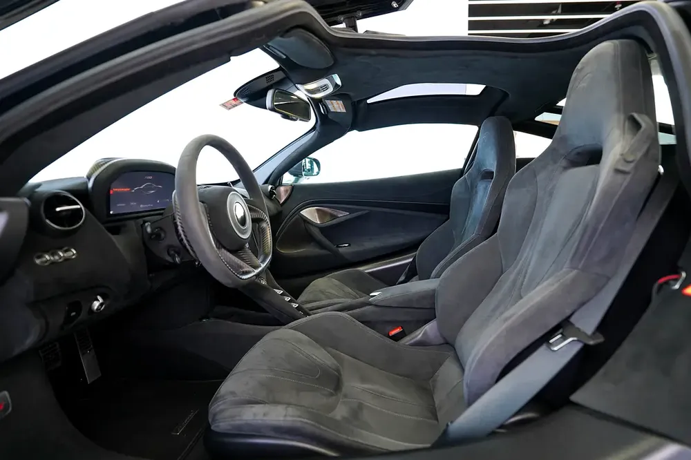 WARRANTY AUG 2026 | GCC | MATT CARBON INTERIOR | CARBON EXTERIOR | 720S - Image 10