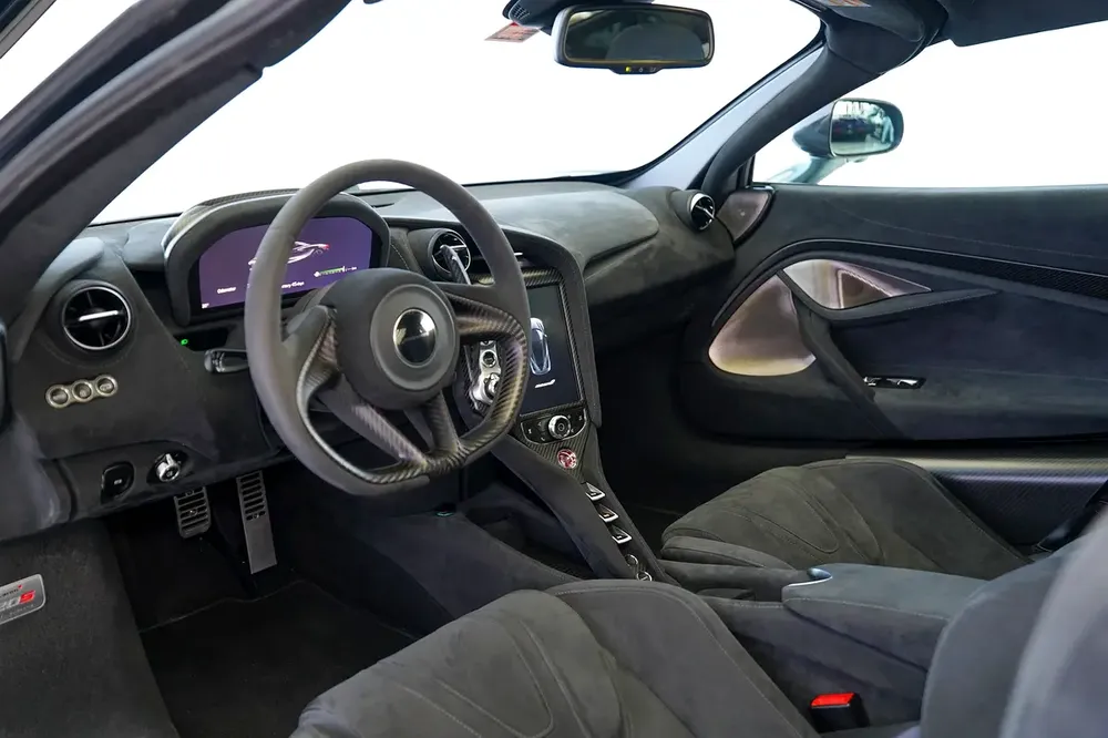 WARRANTY AUG 2026 | GCC | MATT CARBON INTERIOR | CARBON EXTERIOR | 720S - Image 11