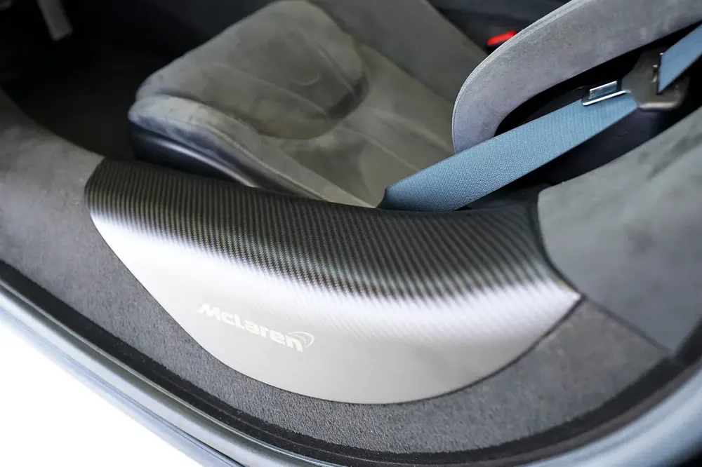 WARRANTY AUG 2026 | GCC | MATT CARBON INTERIOR | CARBON EXTERIOR | 720S - Image 12