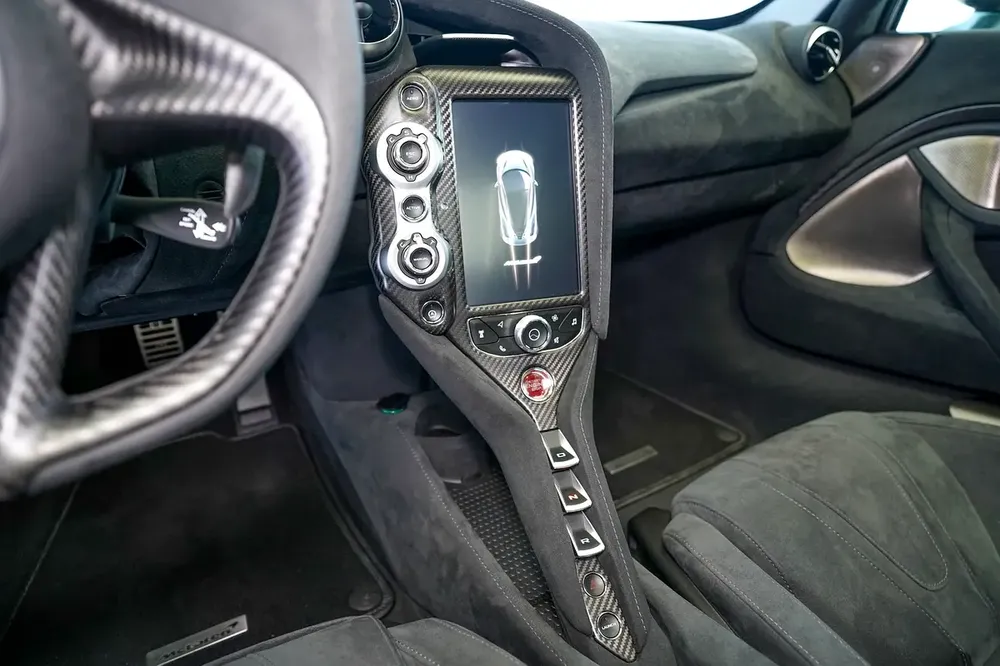 WARRANTY AUG 2026 | GCC | MATT CARBON INTERIOR | CARBON EXTERIOR | 720S - Image 13