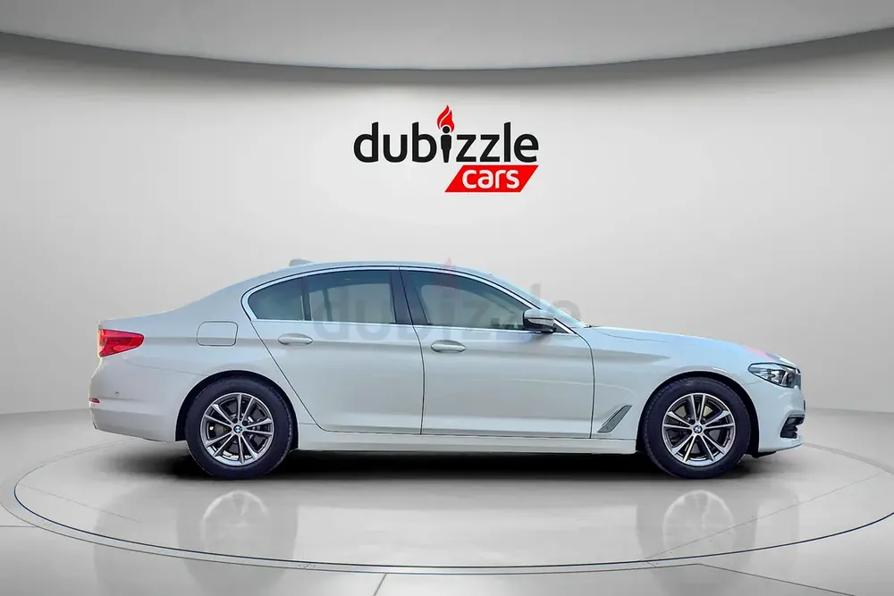 AED 1368/month | 2020 BMW 5-Series 520i | GCC Specs | Ref#456113 - Image 4