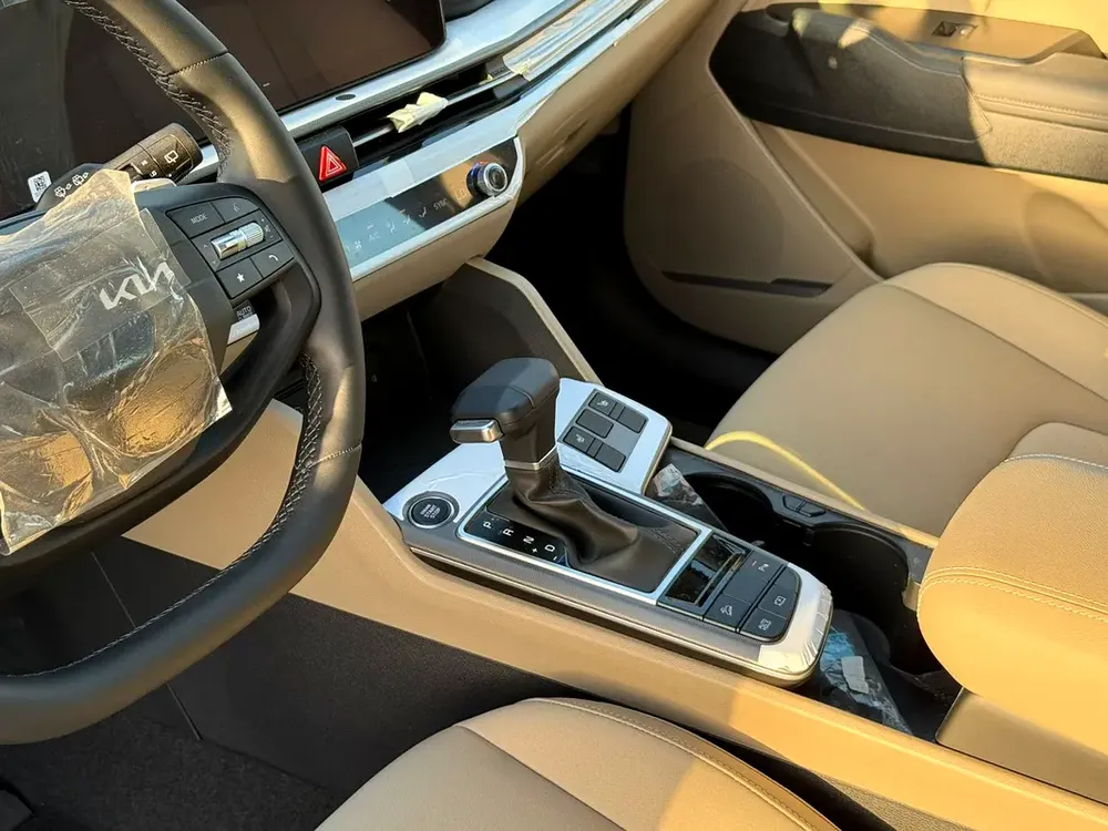 Kia Sportage 2026 GCC Specs Mid Option 2.0l petrol - Image 9