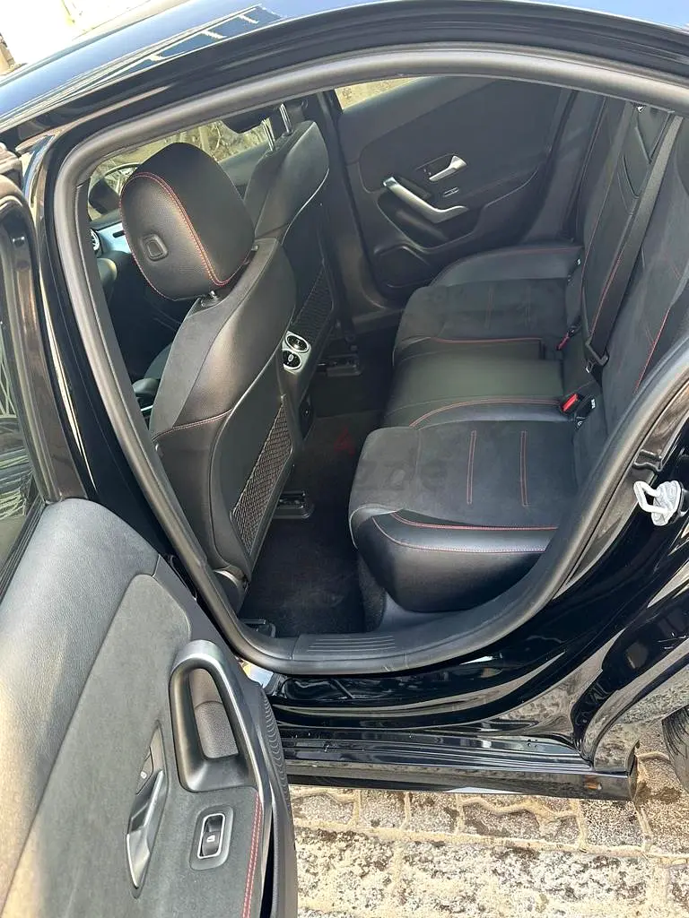 Clean low mileage vehicle - Image 4