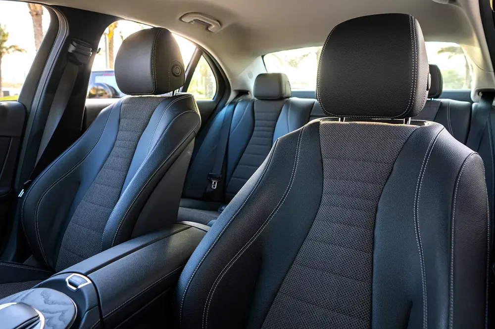 Mercedes E-200, Clean Title, Like Brand New, Directly From Owner! - Image 12