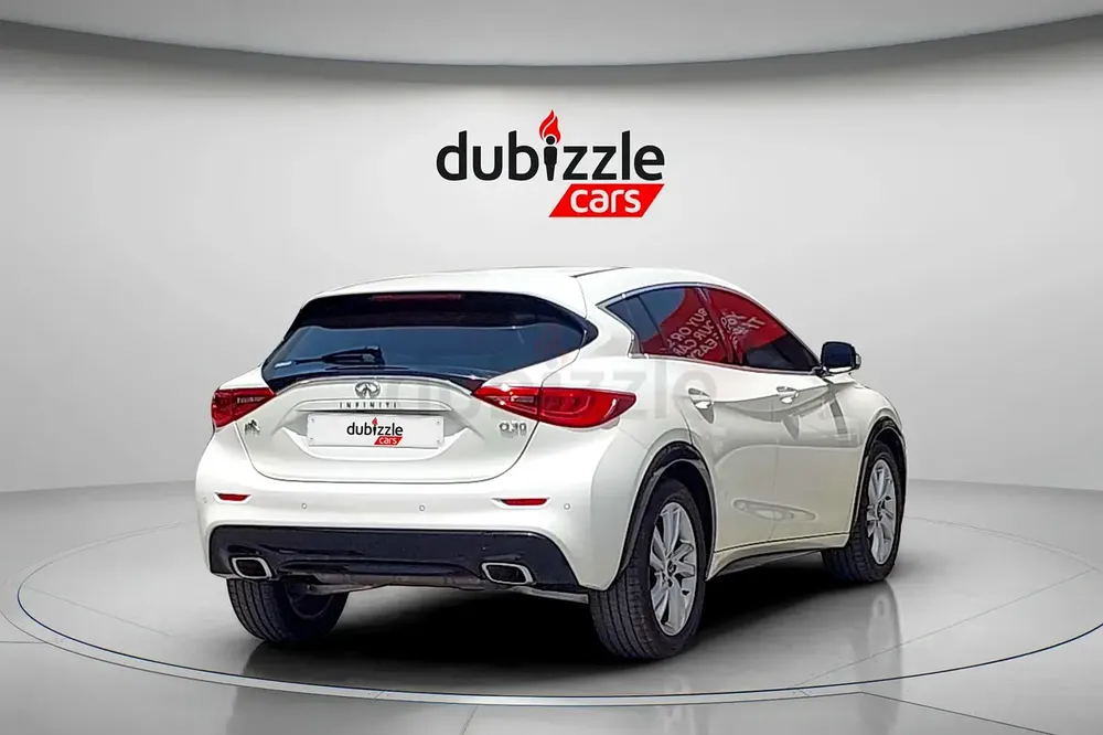 AED 723/month | 2017 Infiniti Q30  | GCC Specs | Ref#424163 - Image 6