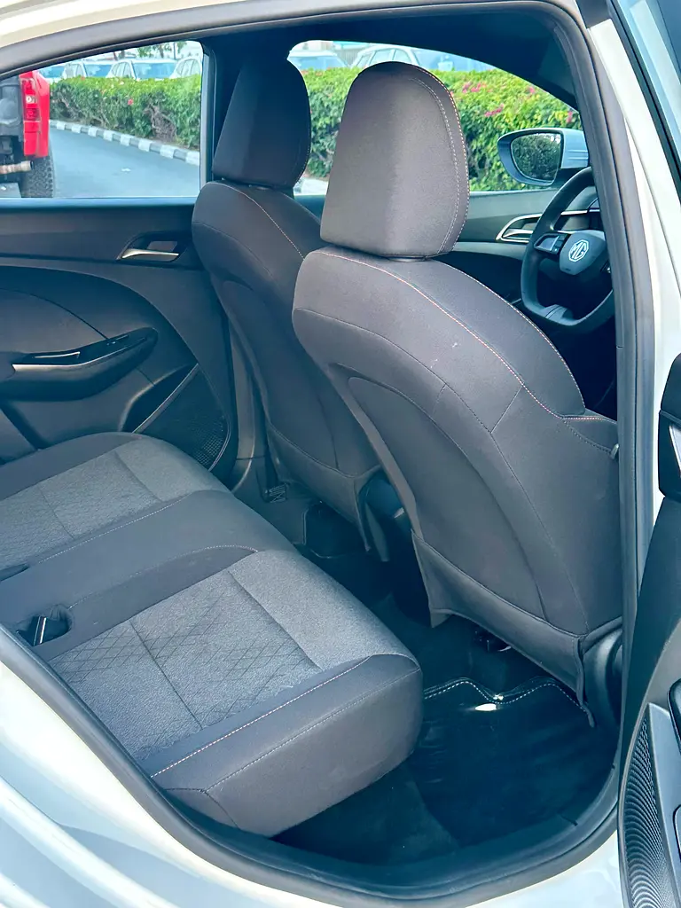 560/- AED EMI 2025 MG MG3 Comfort - GCC Specs - Like Brand New! - Image 8