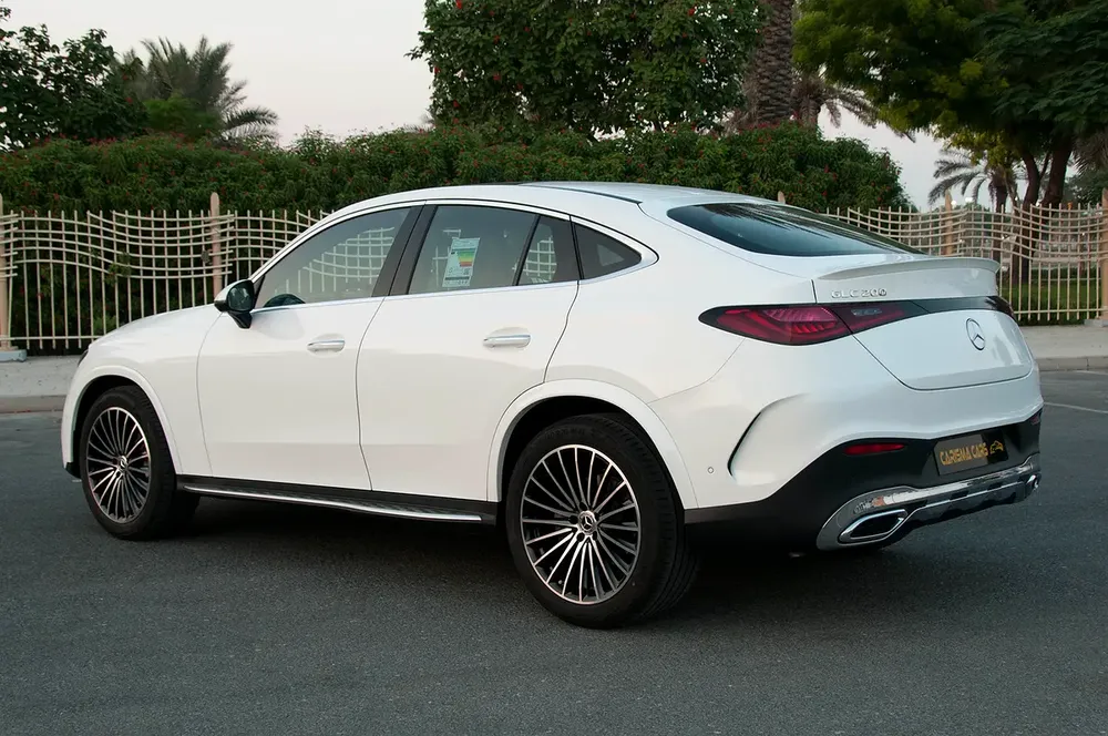 2026 Mercedes-Benz GLC 200 AMG 4MATIC Coupe | GCC | Dealer Service  Warranty Contract 105k Kms - Image 4