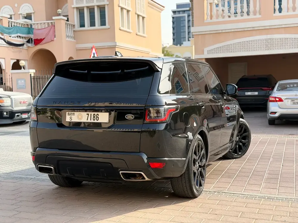 Land Rover Sport HST Dynamic Black Edition 2021 Low Mileage Excellent Condition - Image 11