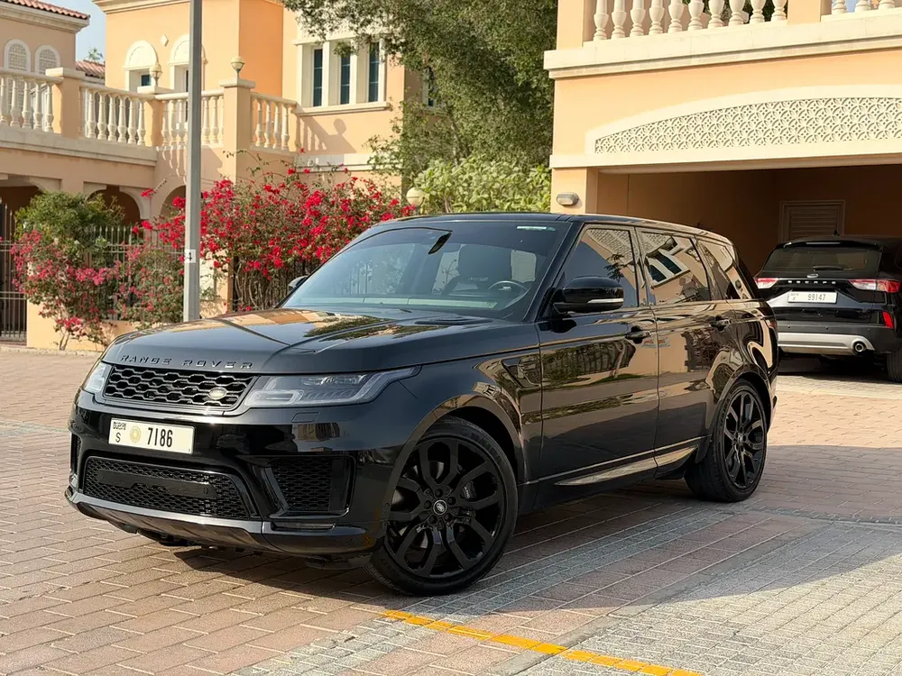 Land Rover Sport HST Dynamic Black Edition 2021 Low Mileage Excellent Condition - Image 4
