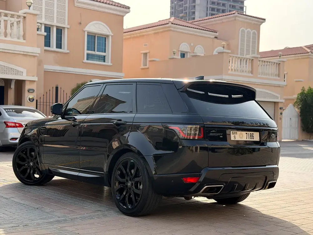 Land Rover Sport HST Dynamic Black Edition 2021 Low Mileage Excellent Condition - Image 8