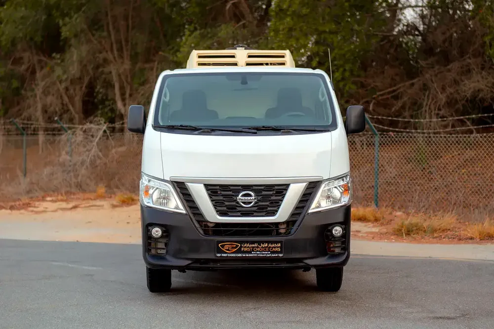 Standard Roof Chiller Van | Manual | GCC Specs | Ref#N32515 - Image 5