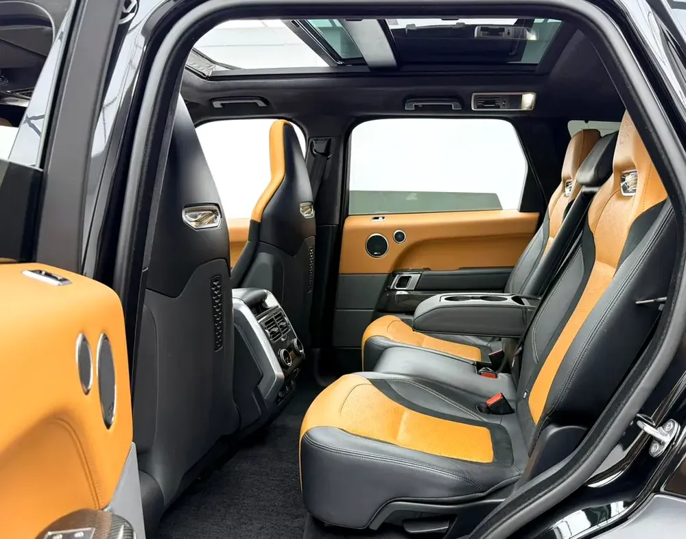 2022 Range Rover Sport SVR, 2027 RR Warranty + Service Pack, Full RR Service History, GCC - Image 17