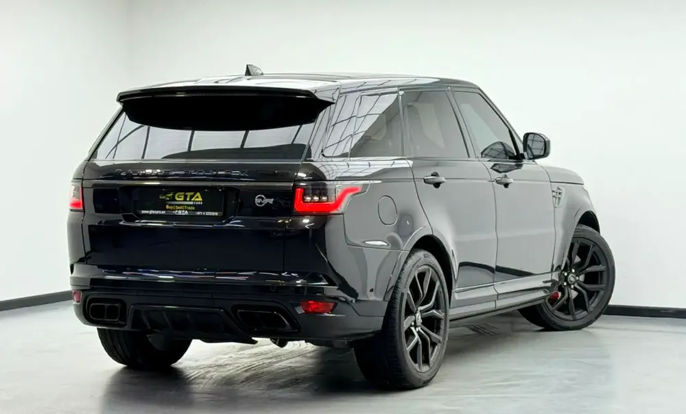 2022 Range Rover Sport SVR, 2027 RR Warranty + Service Pack, Full RR Service History, GCC - Image 4