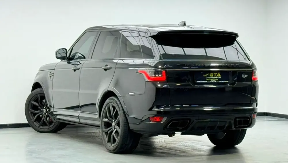 2022 Range Rover Sport SVR, 2027 RR Warranty + Service Pack, Full RR Service History, GCC - Image 6