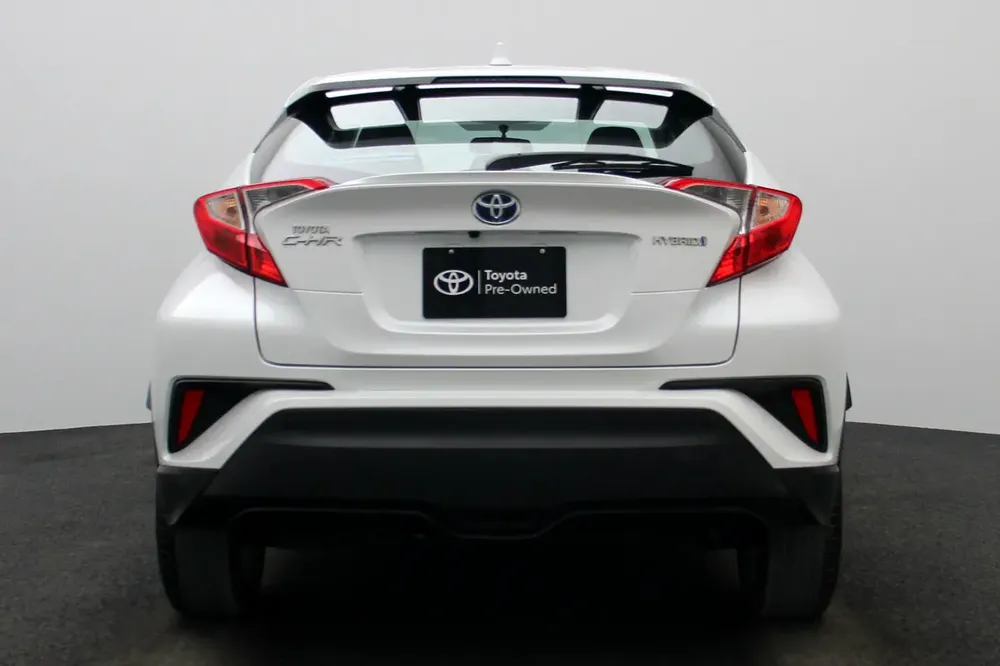 CH-R 5 DR 4X2 H 1.8L CVT VX RA*2 YEARS FREE SERVICING* - Image 4