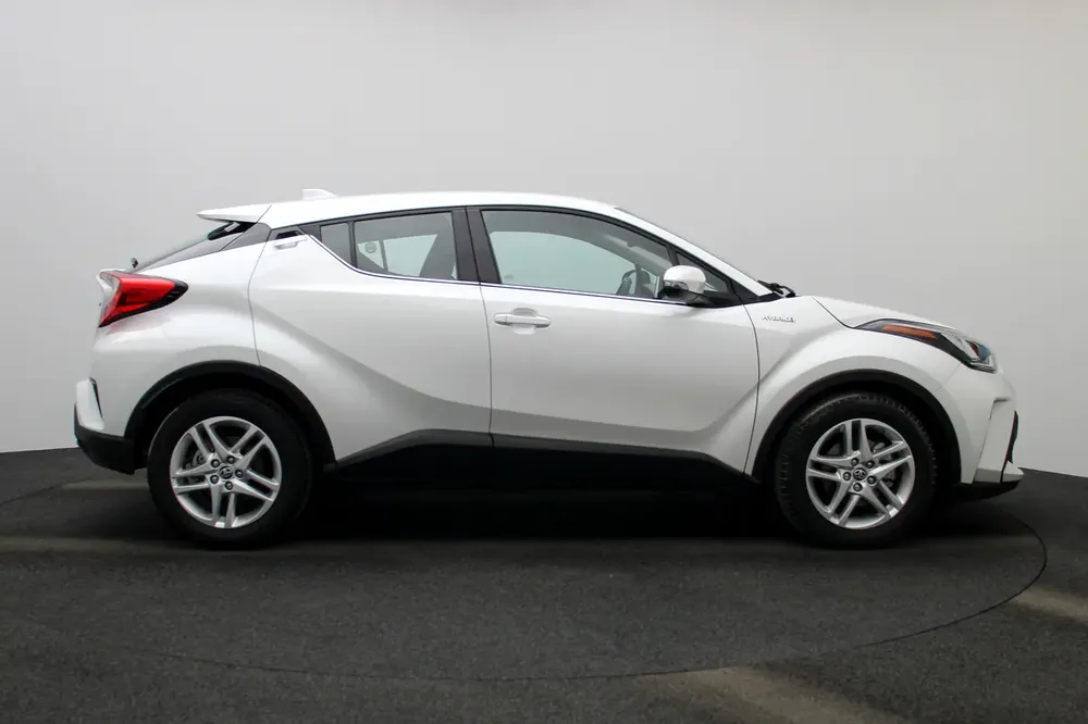 CH-R 5 DR 4X2 H 1.8L CVT VX RA*2 YEARS FREE SERVICING* - Image 5