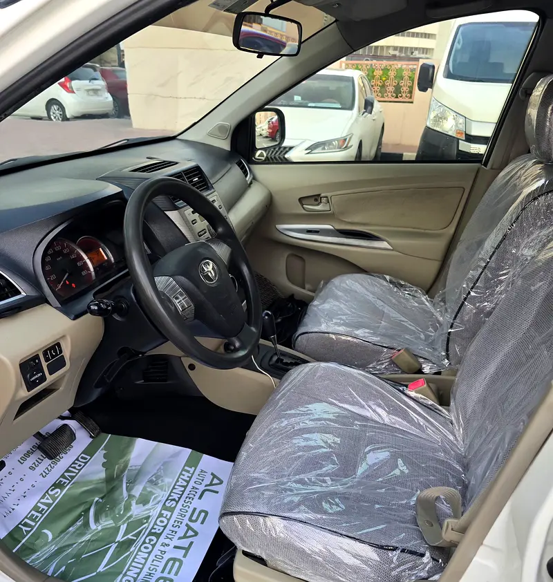 Toyota Avanza SE 2015 - GCC Specs - Well Maintained - Image 6