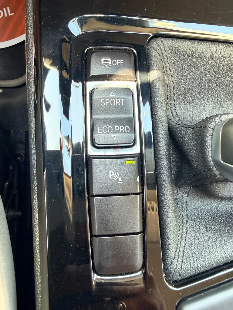 BMW X2 sDrive20i 2021 - GCC Specs - No Accidents - Perfect Inside  Outside - Image 11