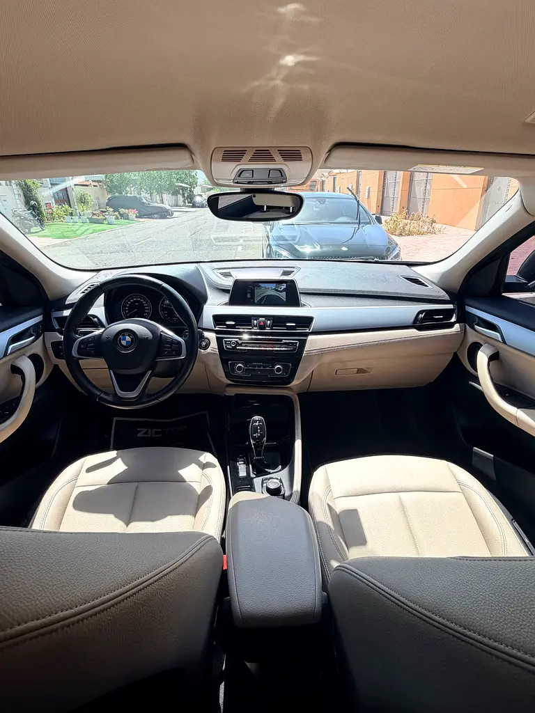 BMW X2 sDrive20i 2021 - GCC Specs - No Accidents - Perfect Inside  Outside - Image 8