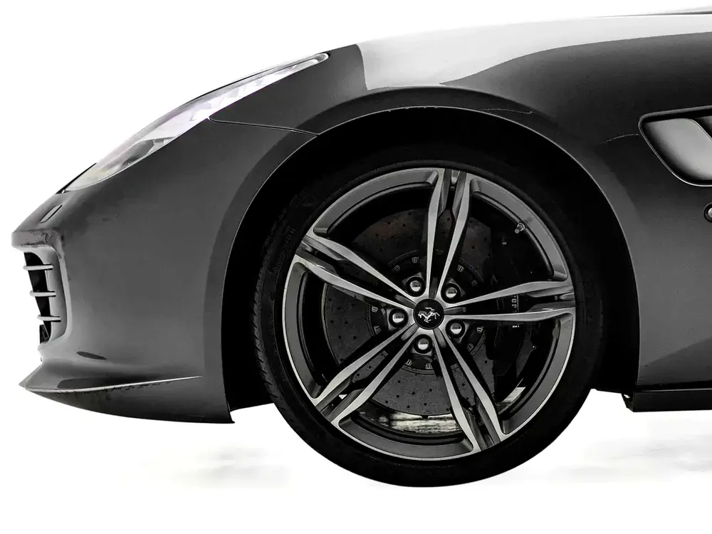 2019 | Ferrari | GTC4Lusso | GCC Spec | With Service Contract - Image 18