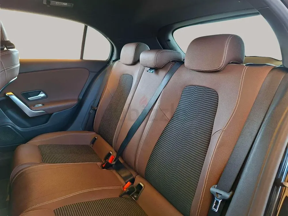 AED 1292/month | 2020 Mercedes-Benz A-Class A 200 | GCC Specs | Ref#417665 - Image 12