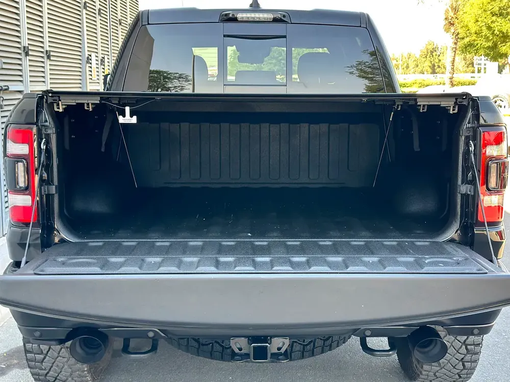 2024 RAM TRX || 6.2L SC V8 || AWD 702bhp || CLEAN CARFAX || CLEAN TITLE || - Image 18