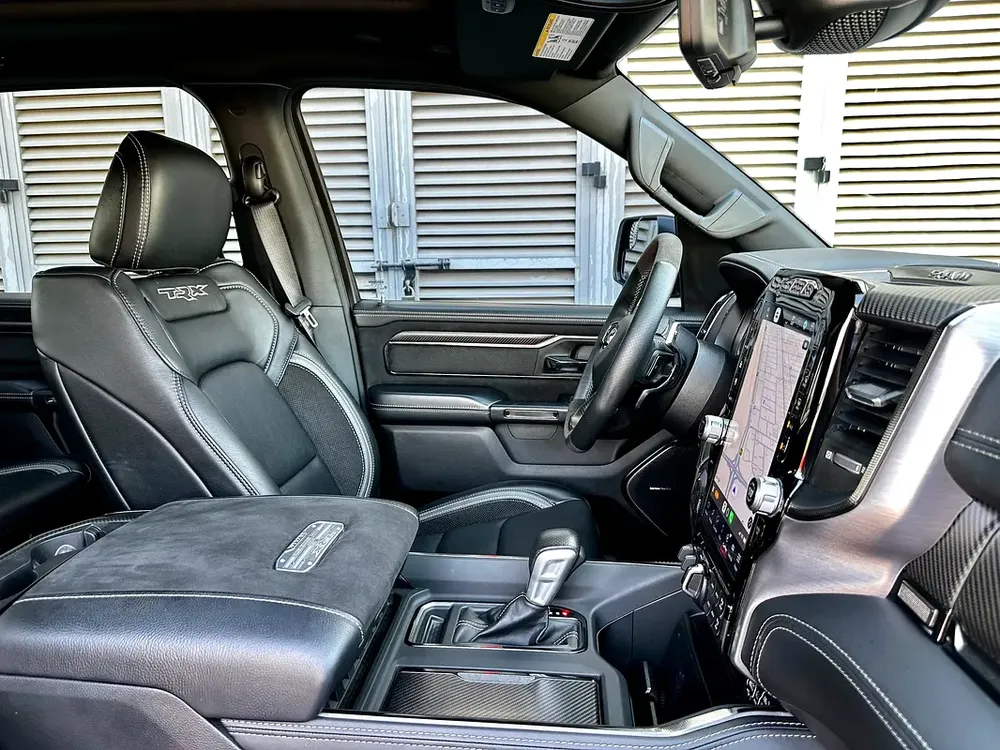 2024 RAM TRX || 6.2L SC V8 || AWD 702bhp || CLEAN CARFAX || CLEAN TITLE || - Image 5