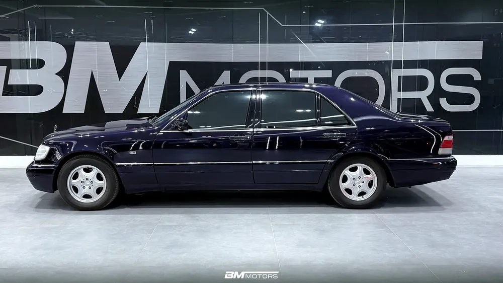 1998 Mercedes-Benz S320 Long (W140) | GCC Specs | Classic Luxury - Image 4