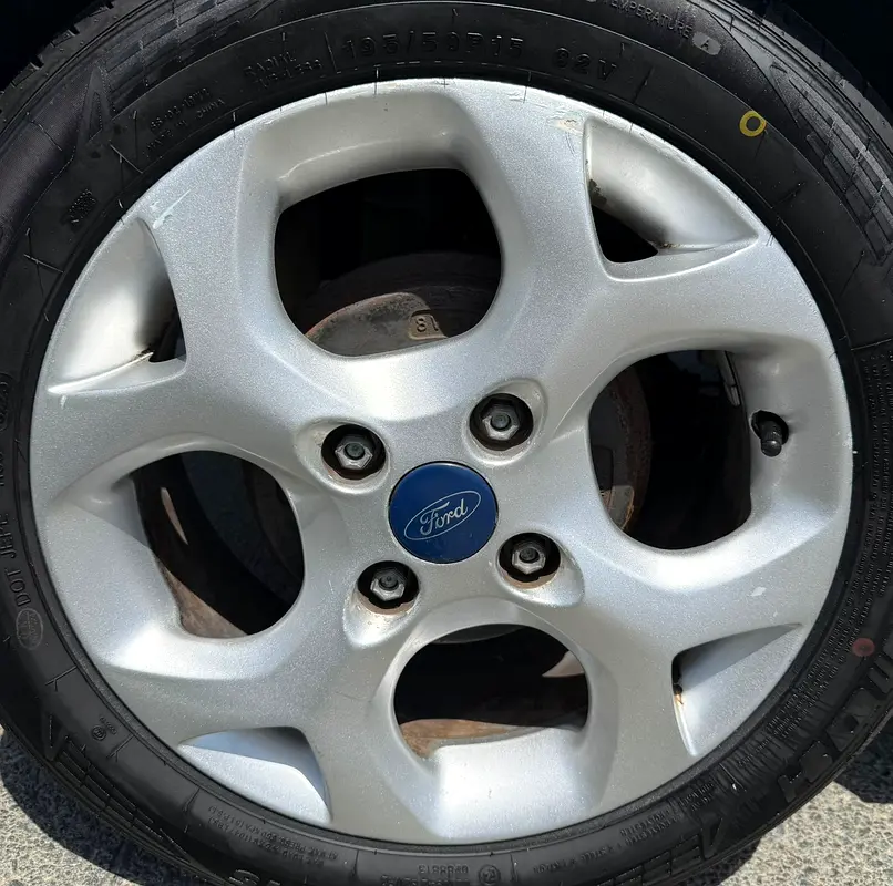 Ford Fiesta Sport 2012 GCC Specs Lady driven Single Owner Used car For Sale - Image 15