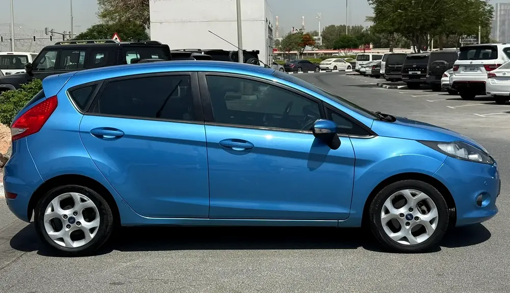 Ford Fiesta Sport 2012 GCC Specs Lady driven Single Owner Used car For Sale - Image 9