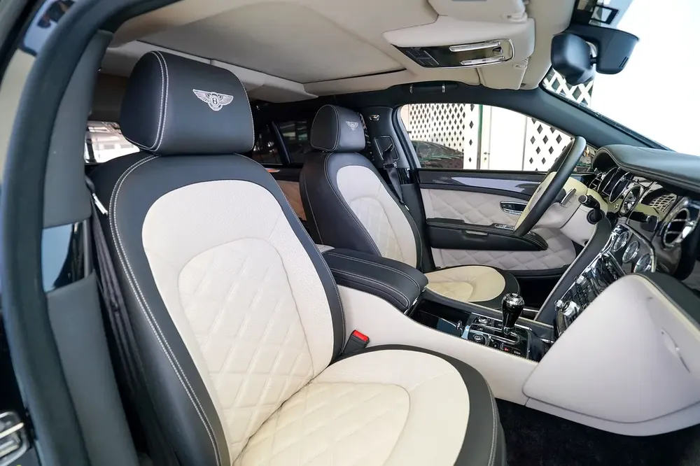 MULSANNE SPEED | REAR ENTERTAINMENT | SUNROOF | TWO TONE INTERIOR | WARRANTY AVAILABLE - Image 16