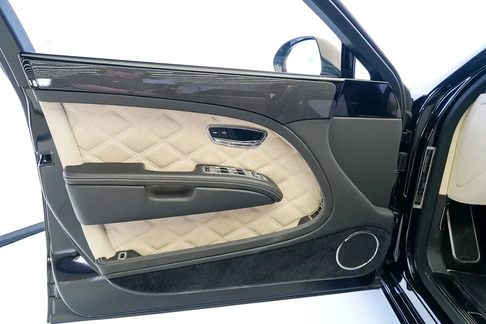 MULSANNE SPEED | REAR ENTERTAINMENT | SUNROOF | TWO TONE INTERIOR | WARRANTY AVAILABLE - Image 6