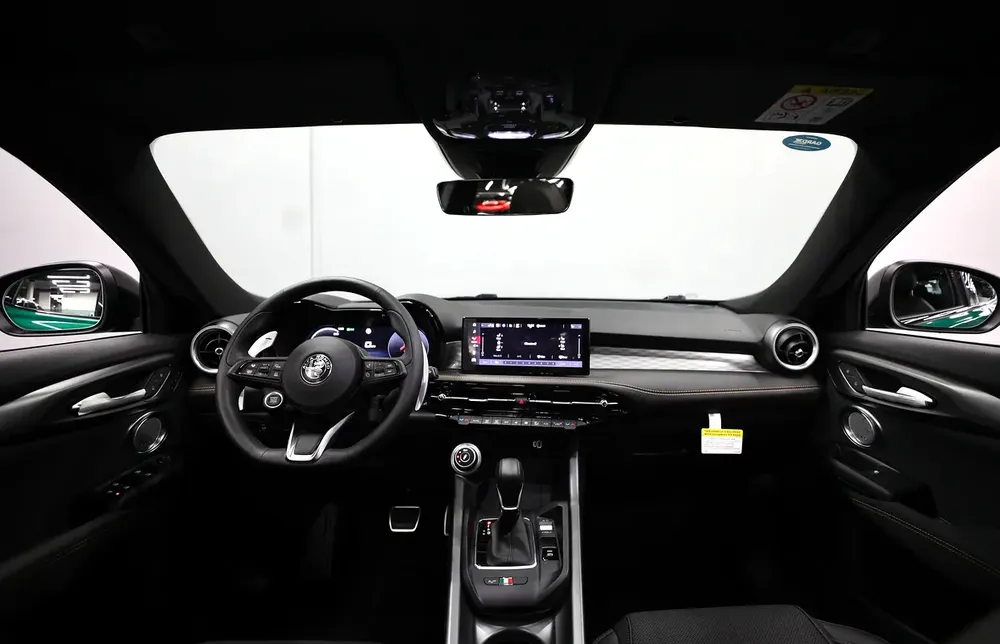 2025 Alfa Romeo Tonale Veloce | GCC Specs | Brand New Luxury SUV - Image 12