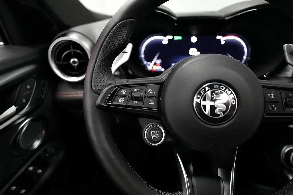 2025 Alfa Romeo Tonale Veloce | GCC Specs | Brand New Luxury SUV - Image 15