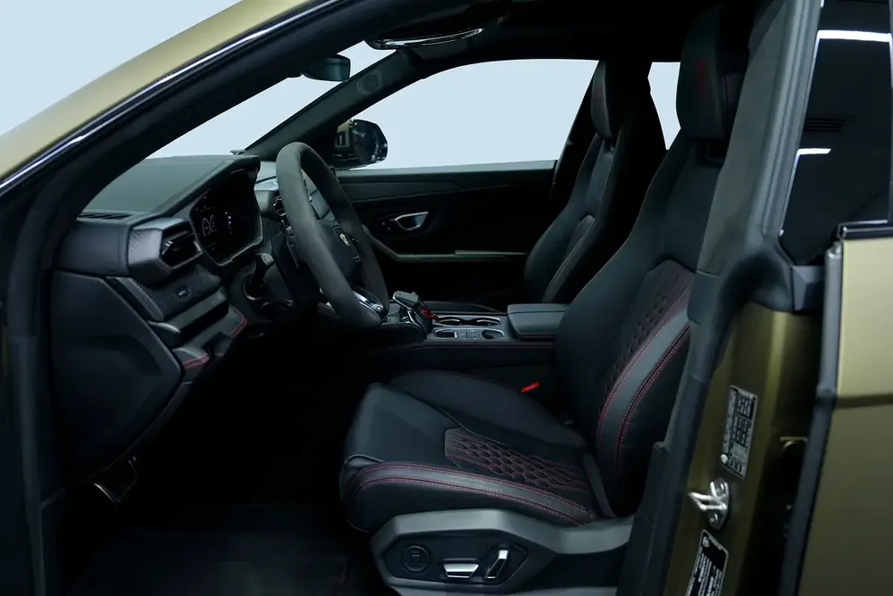 Lamborghini URUS SE 2025 | Certified Pre-Owned | Dealer Warranty | Service Contract - Image 8