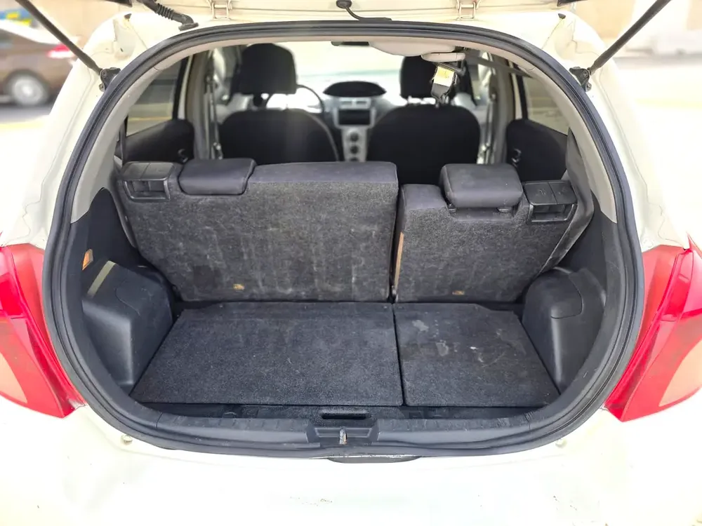 Toyota Yaris 2008 GCC Specs 5 set - Image 4