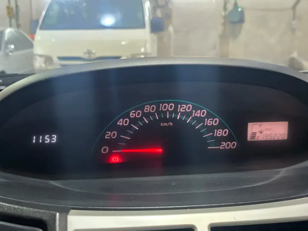 Toyota Yaris 2008 GCC Specs 5 set - Image 8