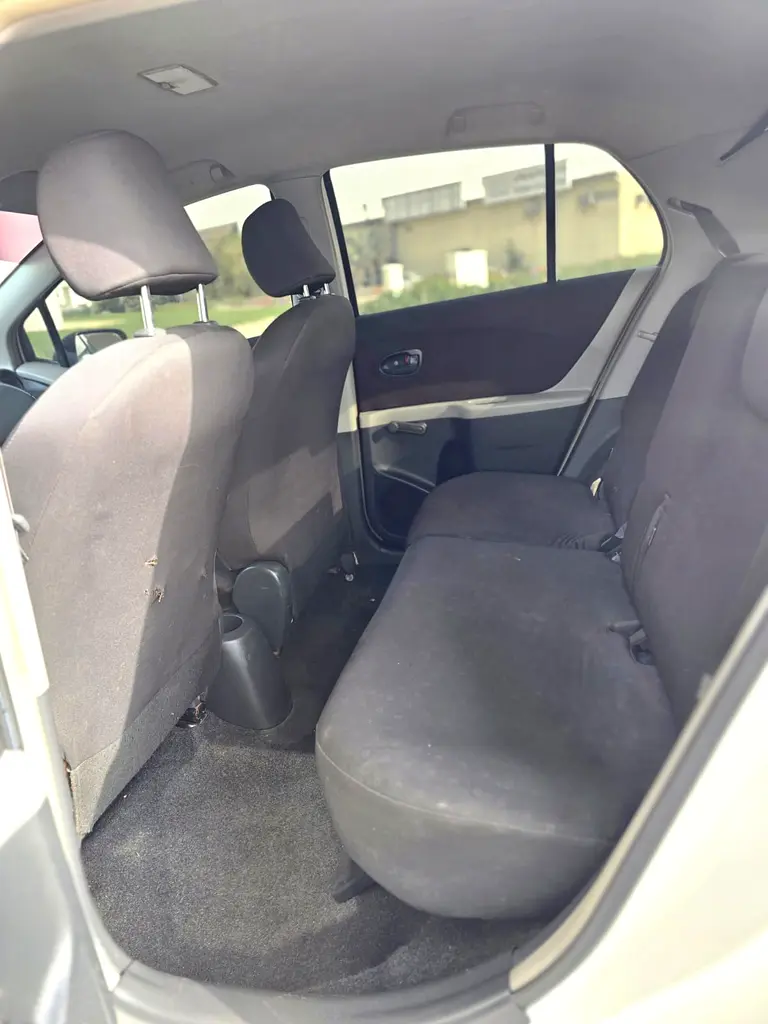 Toyota Yaris 2008 GCC Specs 5 set - Image 9
