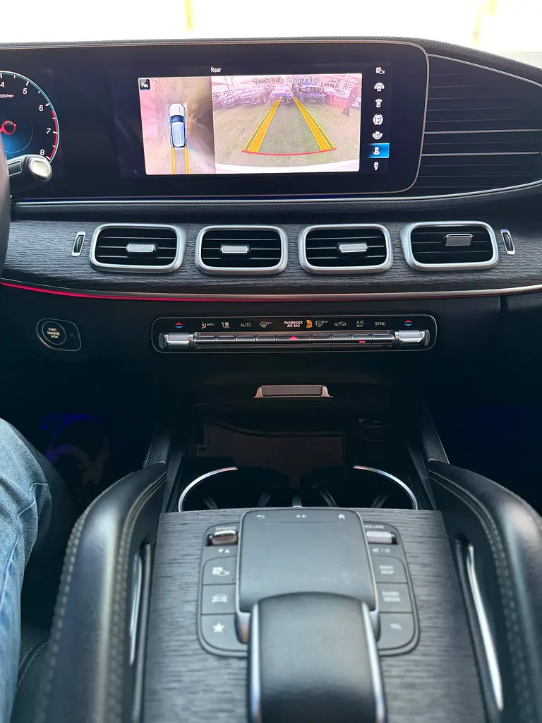 GLE 350 AMG kit ( 7 seater ) very good condition usa specs - Image 17