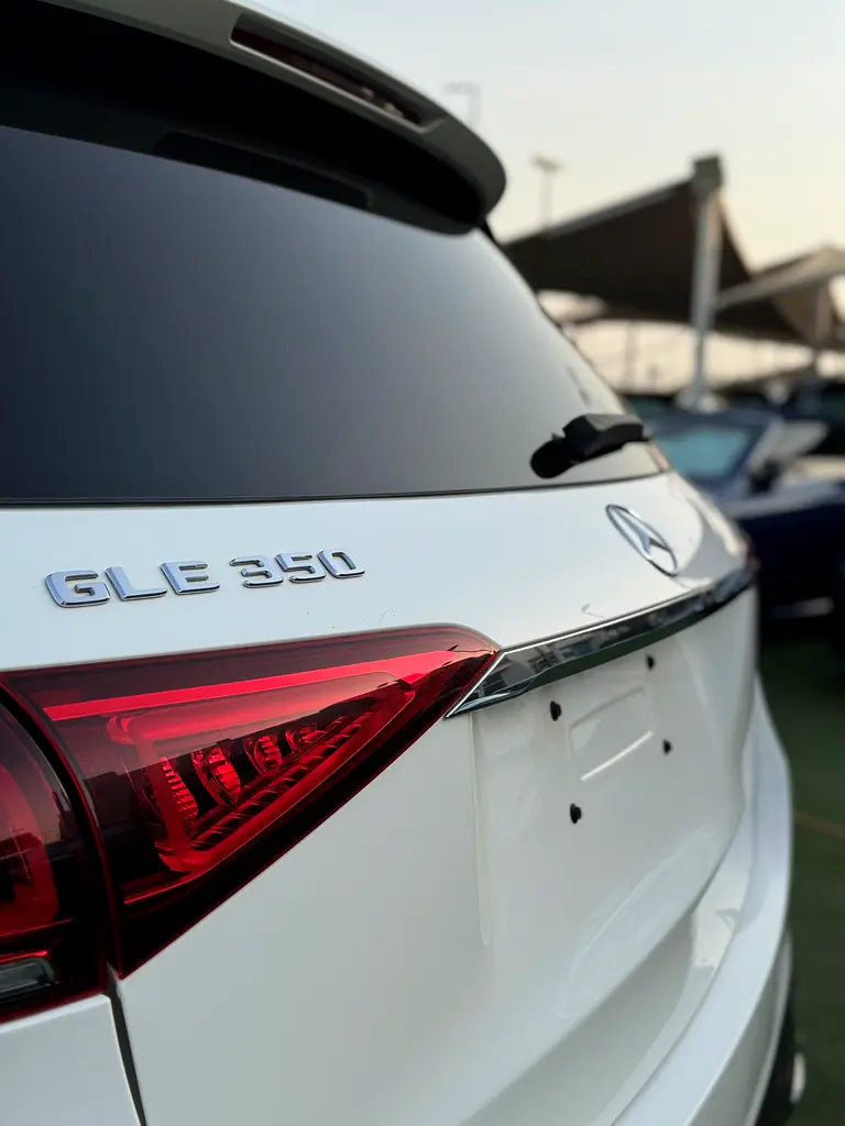 GLE 350 AMG kit ( 7 seater ) very good condition usa specs - Image 7