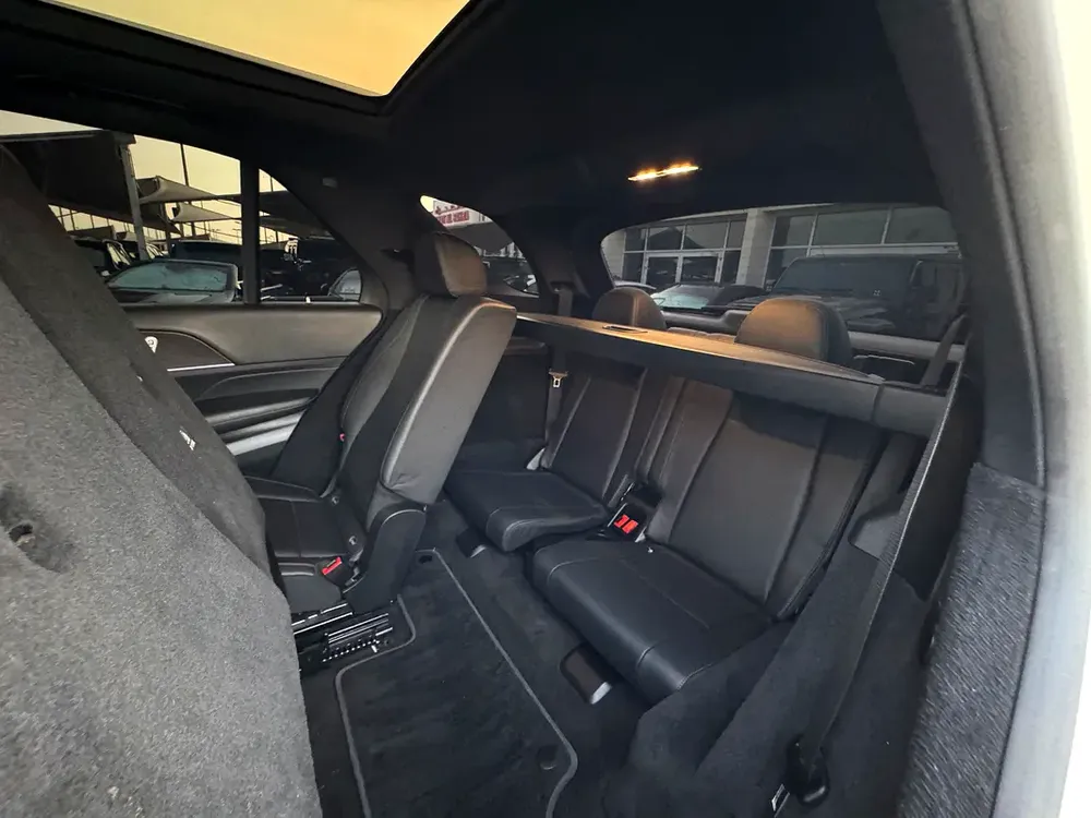 GLE 350 AMG kit ( 7 seater ) very good condition usa specs - Image 9