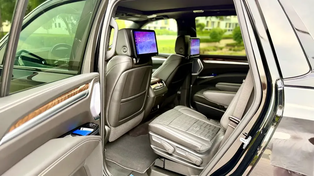 2025 Cadillac Escalade Sport Platinum | GCC Specs | Brand New - Image 10