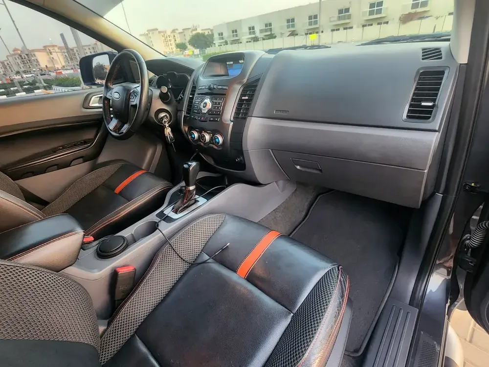 4X4 DIESEL 2015 Ford Ranger 3.2L || GCC Specs ||Well maintained single owner used - Image 9