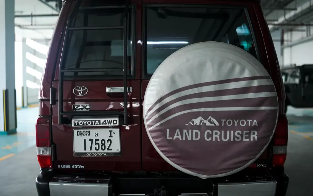 Toyota Land Cruiser 70 Mountain Edition Inspired - Image 6