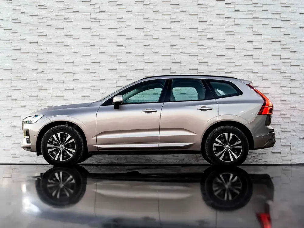 JANUARY FLASH-FREEZE | 2024 VOLVO XC60 B5 CORE | MILD-HYBRID LUXURY SUV | AGENCY WARRANTY - Image 5