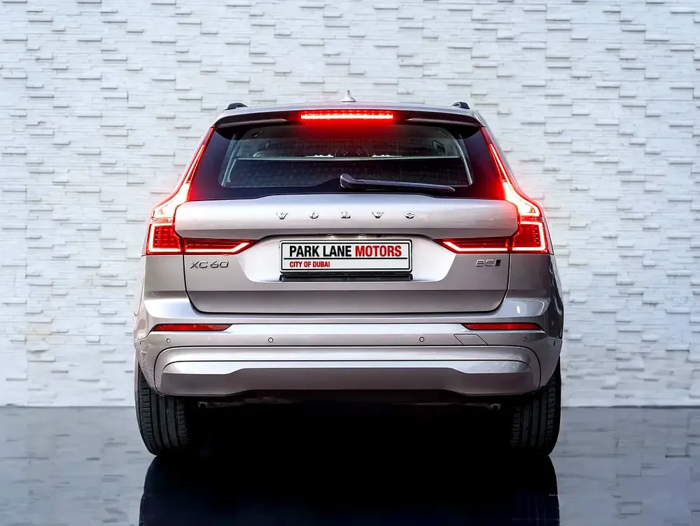 JANUARY FLASH-FREEZE | 2024 VOLVO XC60 B5 CORE | MILD-HYBRID LUXURY SUV | AGENCY WARRANTY - Image 6