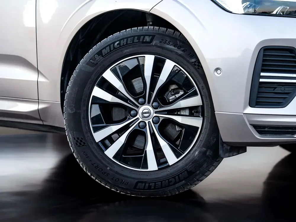 JANUARY FLASH-FREEZE | 2024 VOLVO XC60 B5 CORE | MILD-HYBRID LUXURY SUV | AGENCY WARRANTY - Image 8