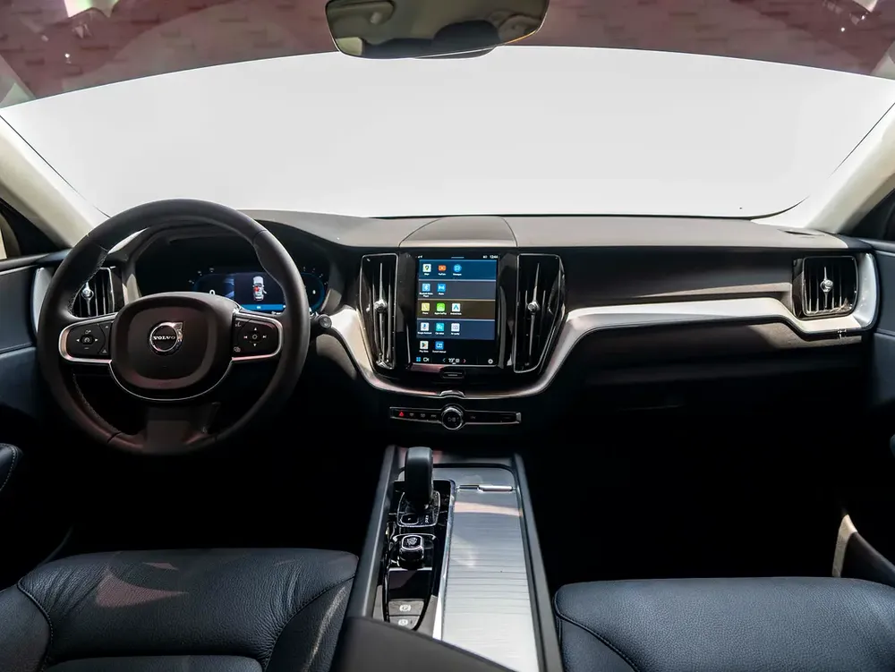 JANUARY FLASH-FREEZE | 2024 VOLVO XC60 B5 CORE | MILD-HYBRID LUXURY SUV | AGENCY WARRANTY - Image 9