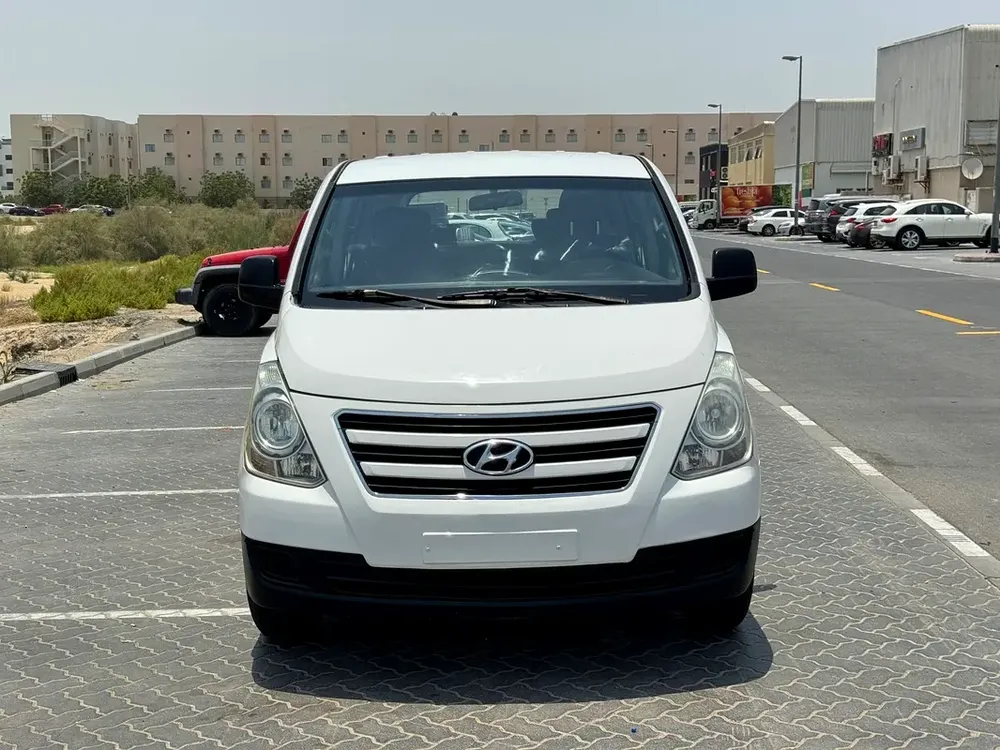 Hyundai H1 GL 2016 GCC Specs 12sets automatic transmission - Image 8
