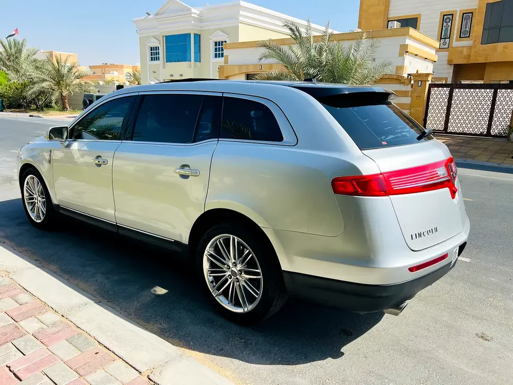 2015 Lincoln MKT top option GCc - Image 4